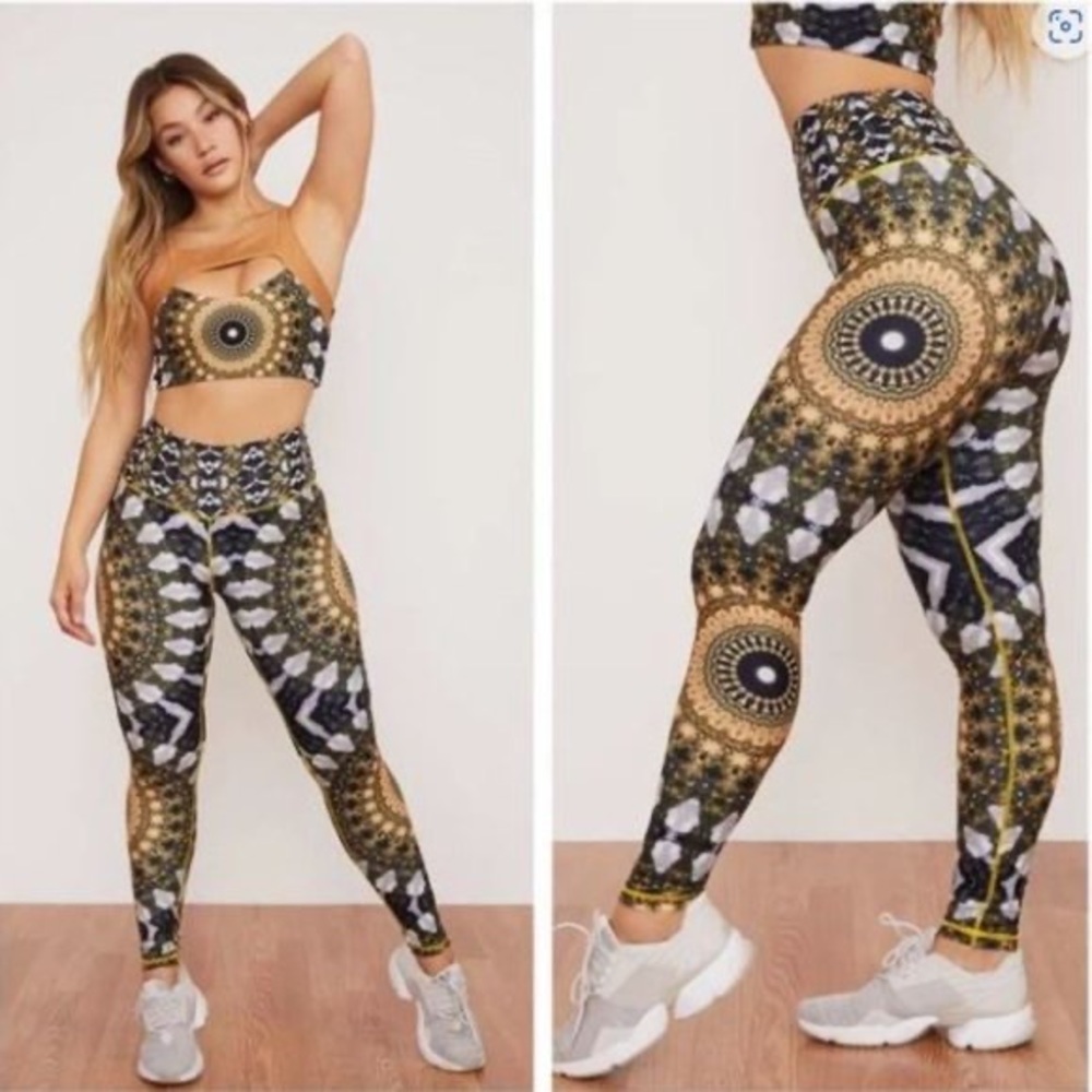 Wolven Threads Black and Gold Mandala Leggings Medium